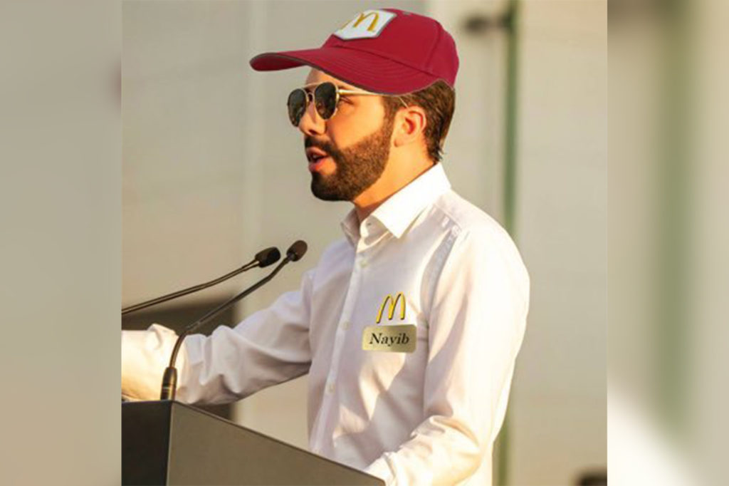 Tổng thống El Salvador trong một bức ảnh chế mặc trang phục của McDonald’s
